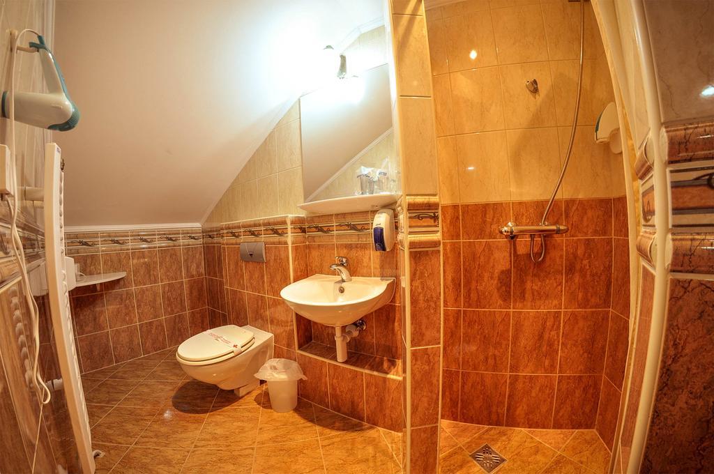 Hotel Latinski Most Sarajevo Exteriör bild
