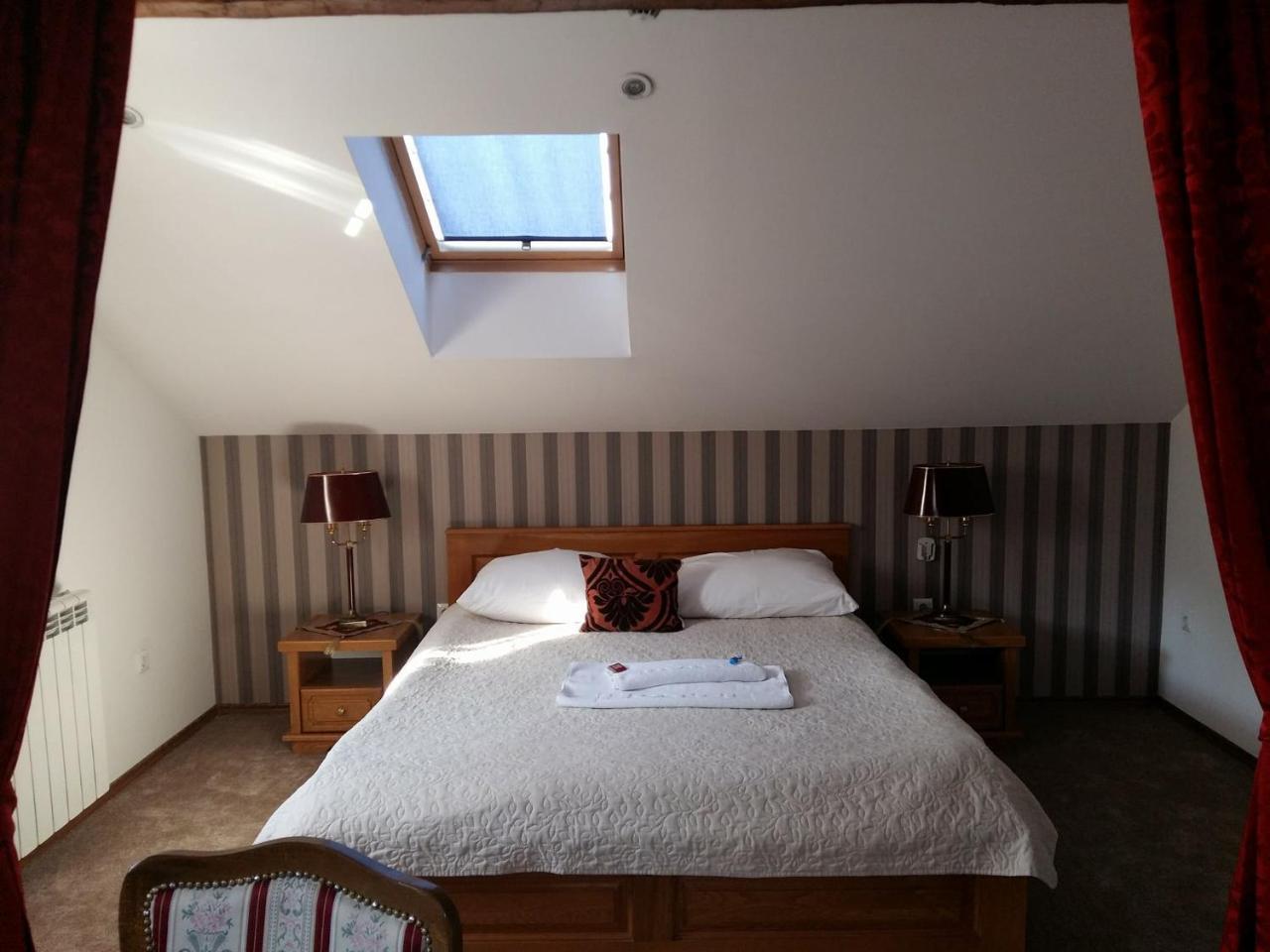 Hotel Latinski Most Sarajevo Exteriör bild