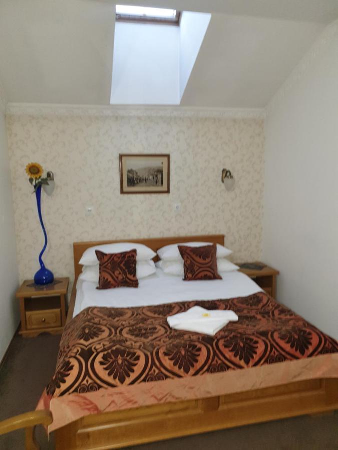 Hotel Latinski Most Sarajevo Exteriör bild