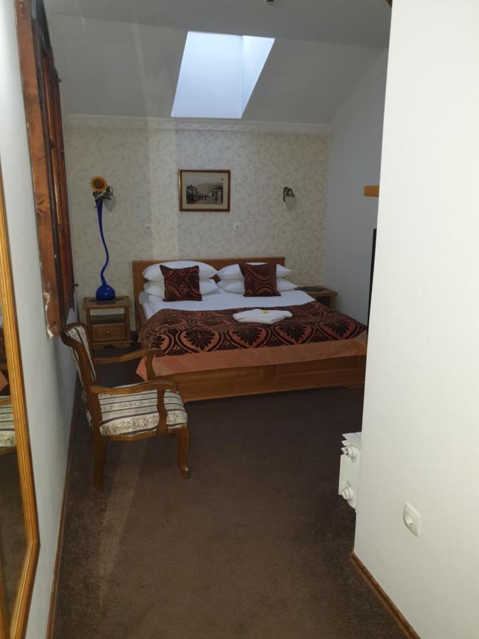 Hotel Latinski Most Sarajevo Exteriör bild